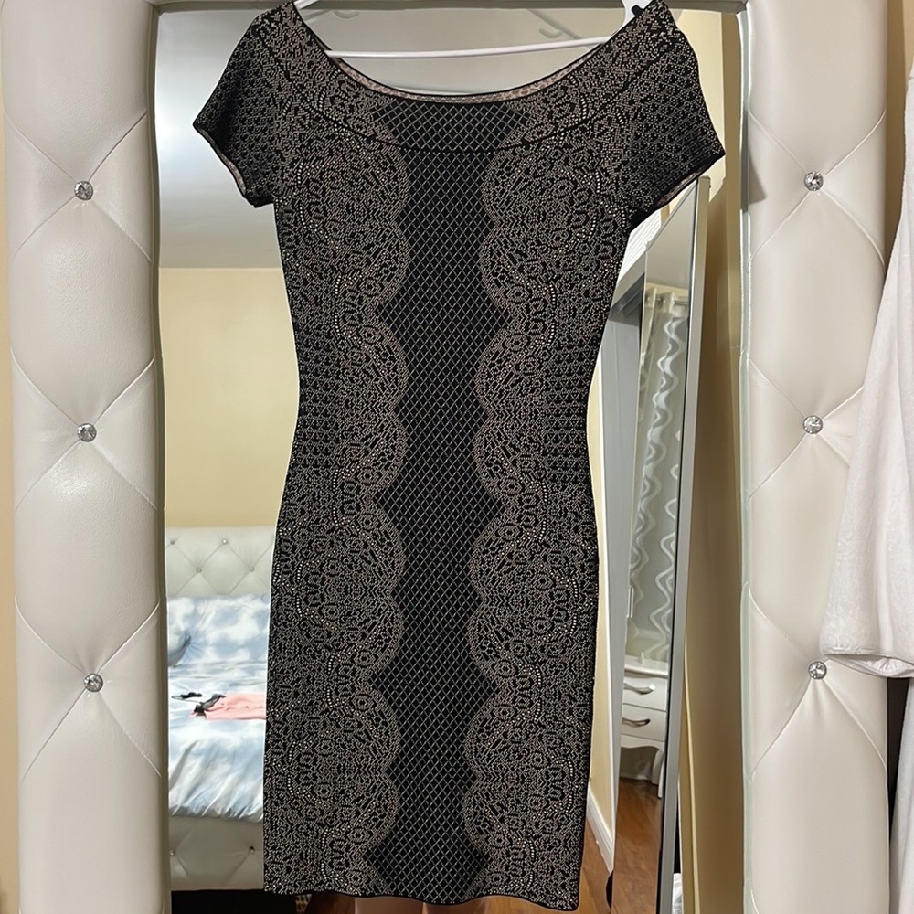 BCBG, Medium , Black and nude